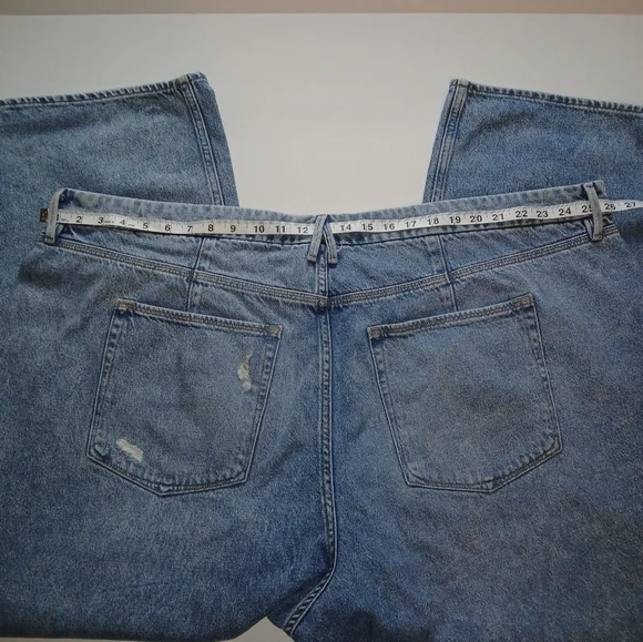 Good American Icon 90s Straight Leg Jeans 30" Inseam 26 Plus - Picture 7 of 11
